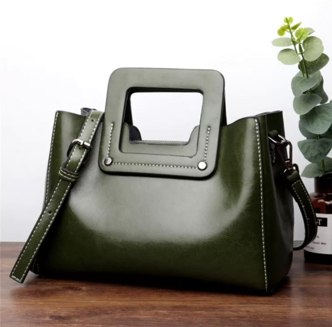 Hannah Leather Purse