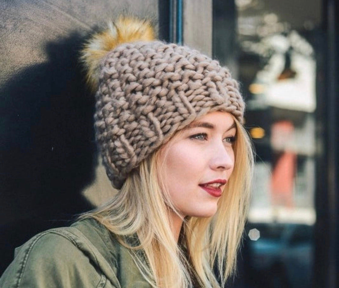 Oversized Chunky Pom Beanie - Mint