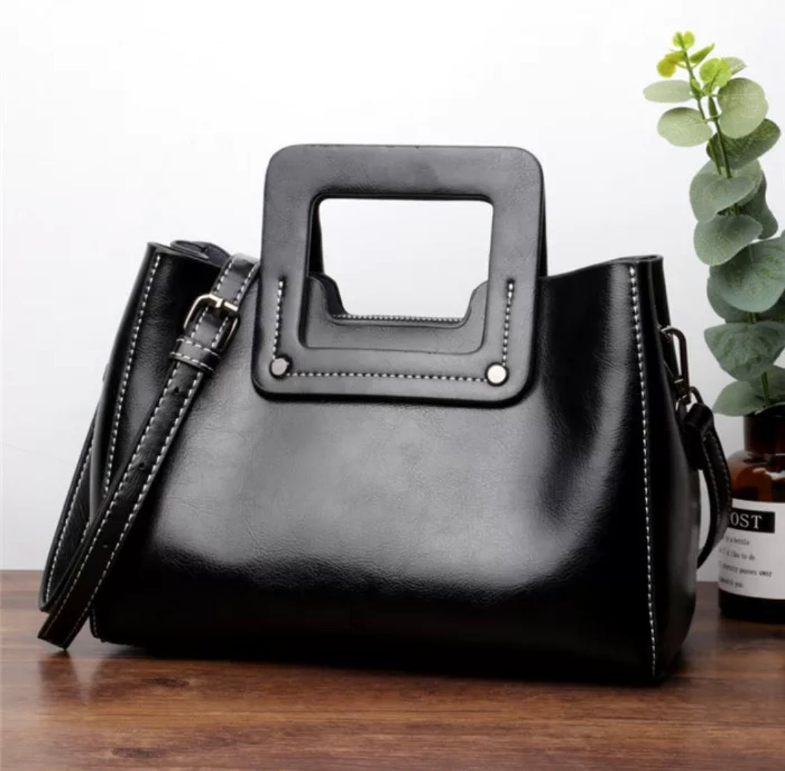 Hannah Leather Purse