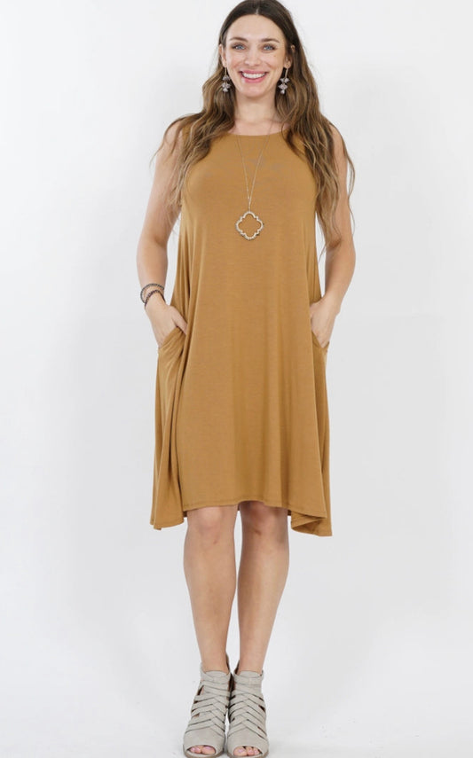 Plus, Signature side pocket dress - Coffee